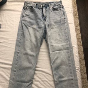 American Eagle mom jeans